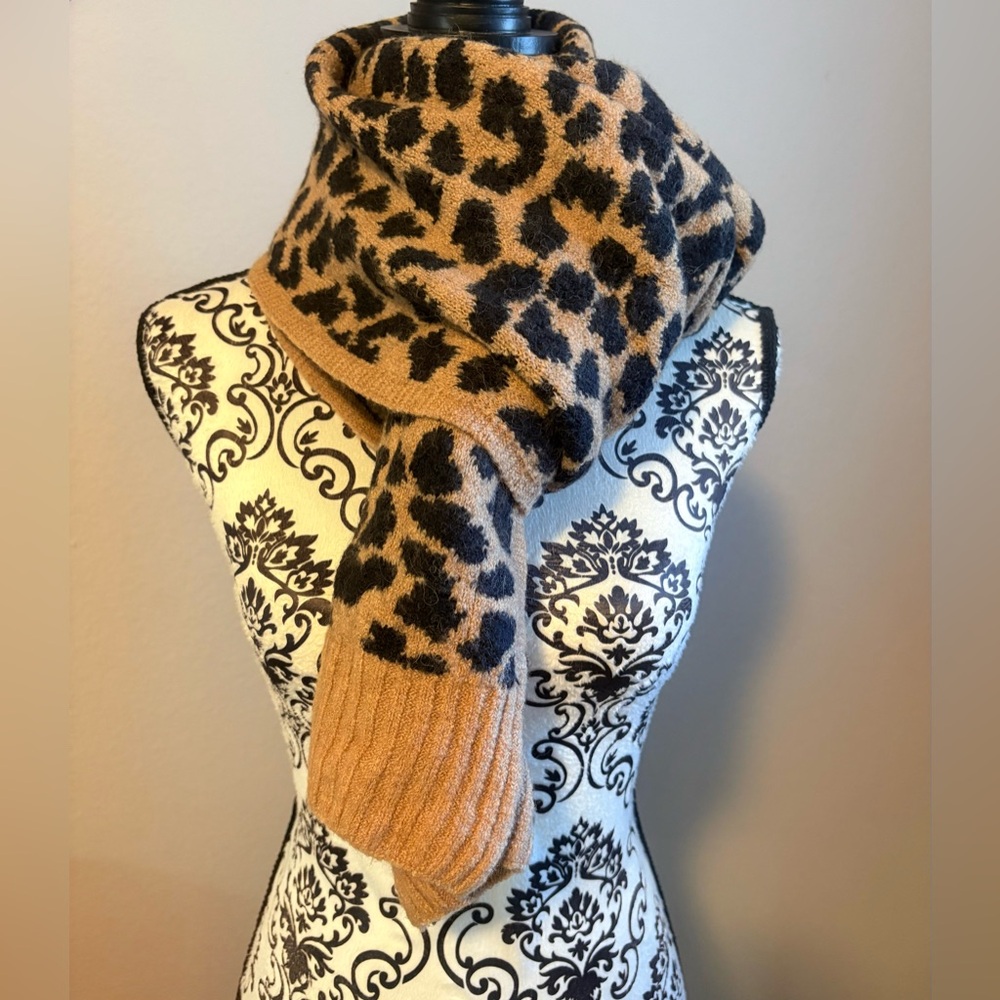 J. CREW Leopard Print Wool Blend Scarf - Picture 2 of 5